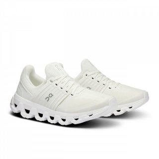 on Cloudswift 3 AD - Lauf-/Freizeitschuhe undyed-white / white 40.5 / 7 UK